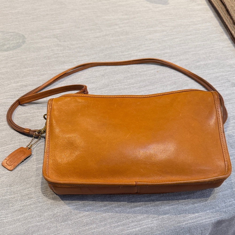 Vintage 1970’s Coach Zippered Convertible Clutch